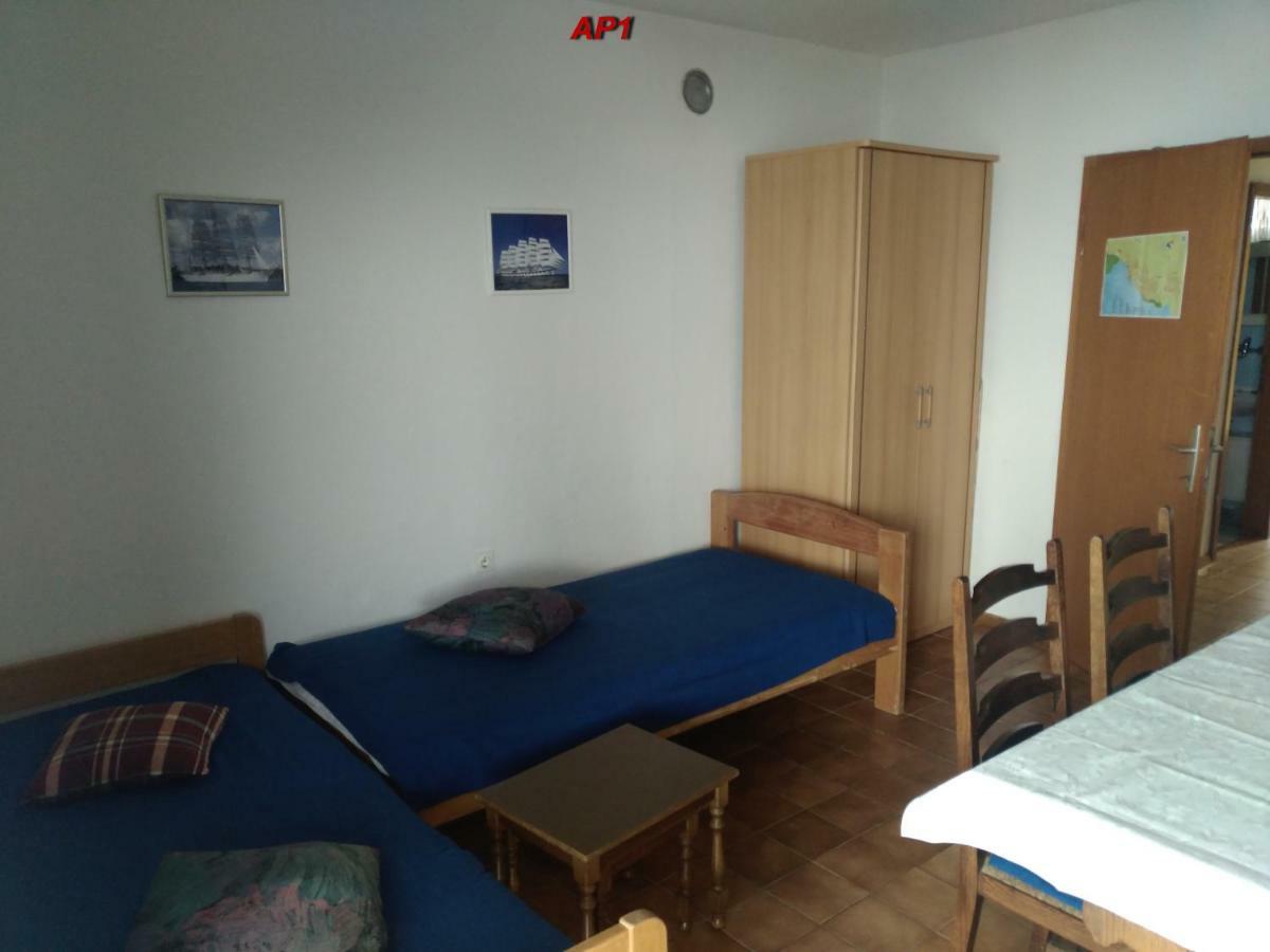 Apartments Sudic Njivice Exterior photo
